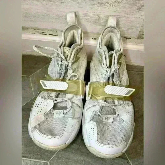 Nike Air Jordan Why Not Zer0.3 White Metallic 2020 Men's Size 12 - Picture 2 of 10